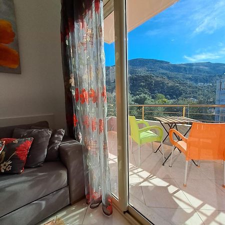Flowers & Green 2 Bedrooms Apartment & Box Garage Vlorë 外观 照片