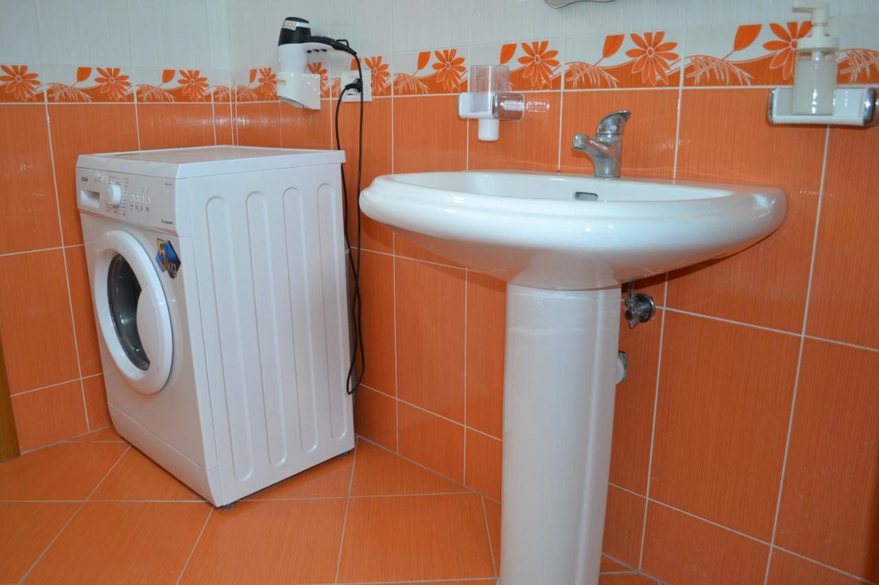 Flowers & Green 2 Bedrooms Apartment & Box Garage Vlorë 外观 照片
