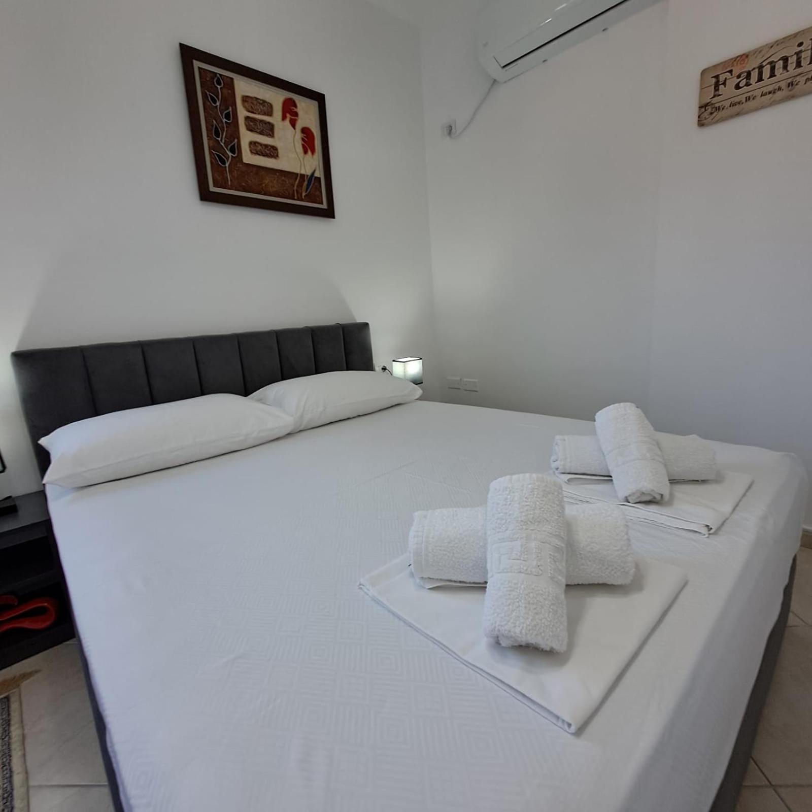Flowers & Green 2 Bedrooms Apartment & Box Garage Vlorë 外观 照片
