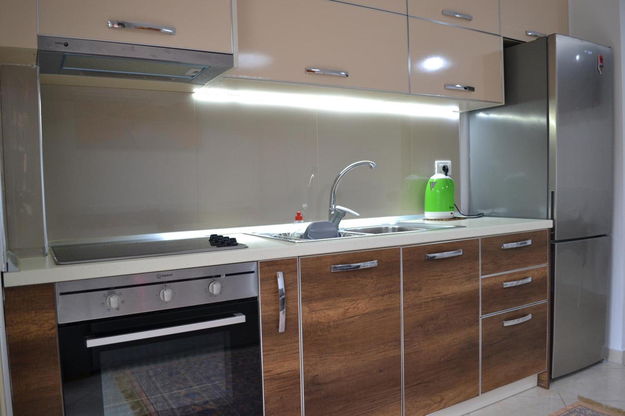 Flowers & Green 2 Bedrooms Apartment & Box Garage Vlorë 外观 照片